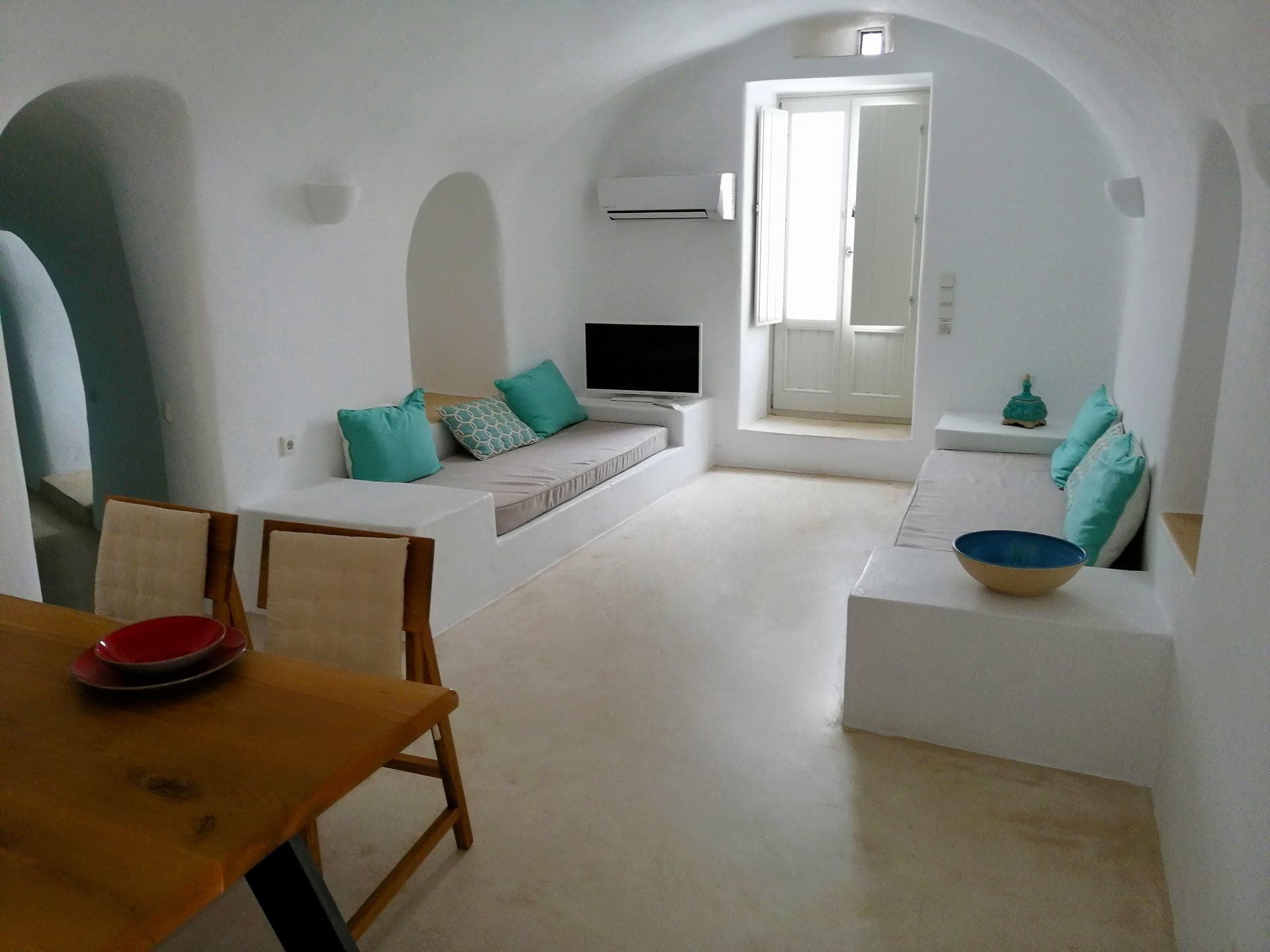 Radiant Santorini Aparthotel Mesaria Exterior photo