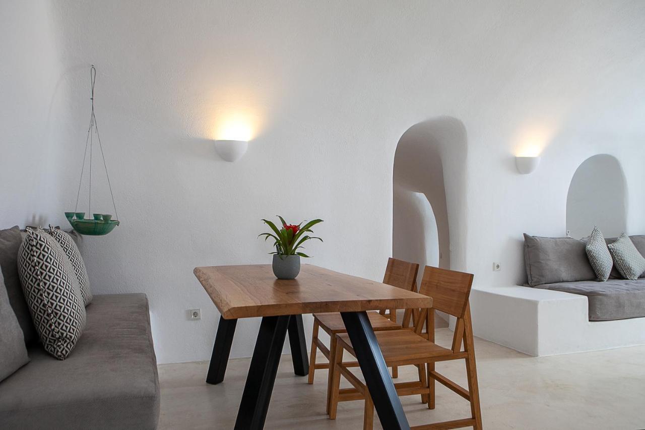 Radiant Santorini Aparthotel Mesaria Exterior photo