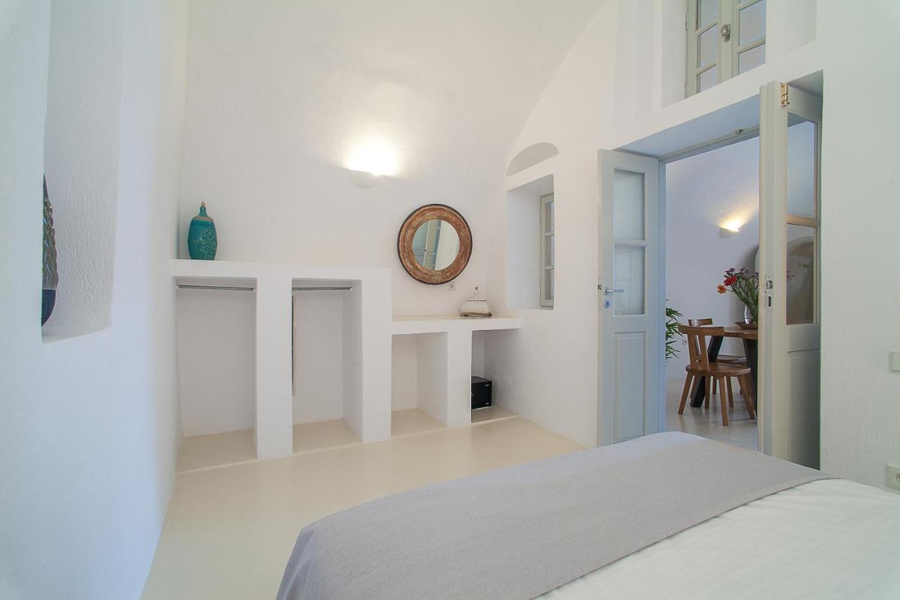 Radiant Santorini Aparthotel Mesaria Exterior photo