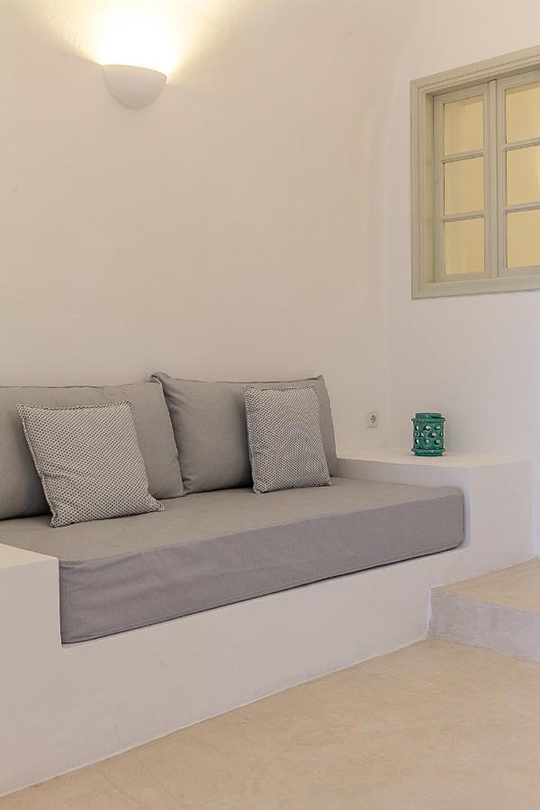 Radiant Santorini Aparthotel Mesaria Exterior photo