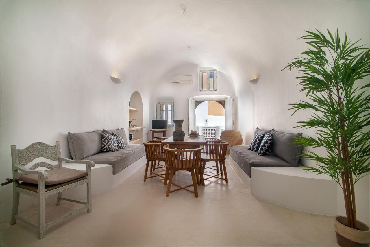 Radiant Santorini Aparthotel Mesaria Exterior photo